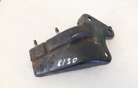 Citroen Xsara Picasso Engine mounting bracket