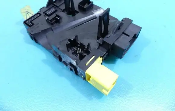 Audi A3 S3 8P Central body control module 1K0953549DB IMPRK1254653