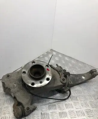 BMW 5 F10 F11 Front wheel hub 6782099