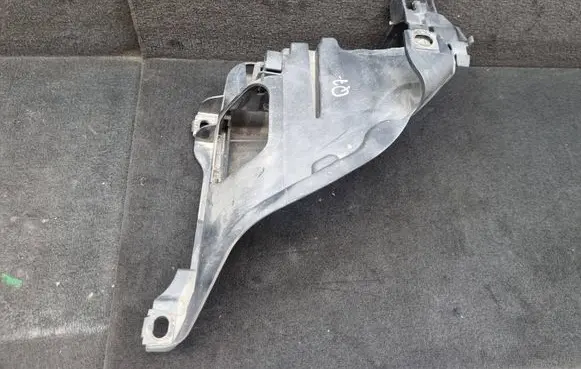 Audi Q7 4L Headlight/headlamp mounting bracket 4L0941613