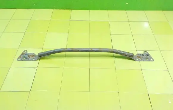 Toyota iQ Rear bumper support beam 17AB182