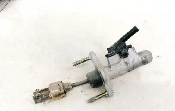 Toyota Yaris Verso Clutch master cylinder