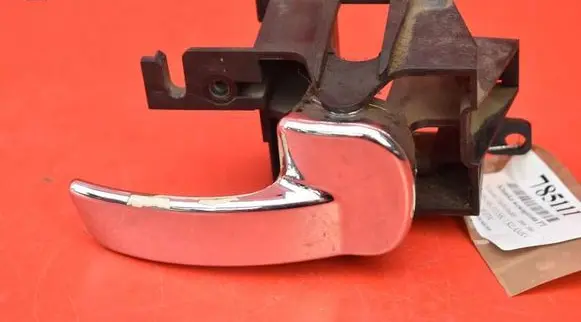 Nissan Pathfinder R51 Front door interior handle