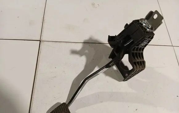 KIA Ceed Brake pedal 