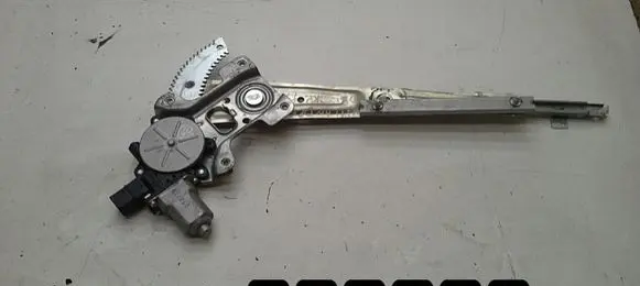 Mitsubishi Outlander Front door window regulator with motor 085