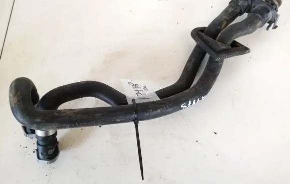 Volvo V70 Engine coolant pipe/hose