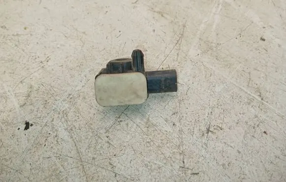 Mercedes-Benz GL X166 Airbag deployment crash/impact sensor A1668210151 56054085AA