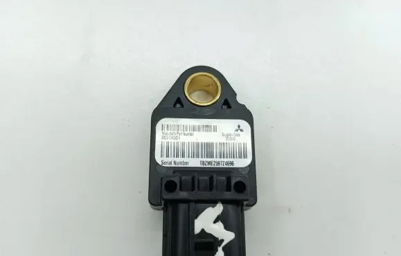 Mitsubishi Outlander Airbag deployment crash/impact sensor 8651A001