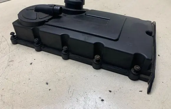 Rocker cam cover