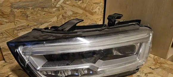 Audi Q3 8U Headlight/headlamp 8U0941033 10014070000