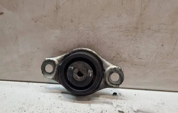 Ford Ka Engine mount bracket