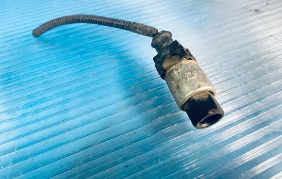 Volvo C30 Air conditioning (A/C) pressure sensor 30780427