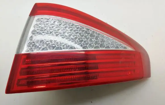 Ford Mondeo MK IV Rear/tail lights 7S7113404A