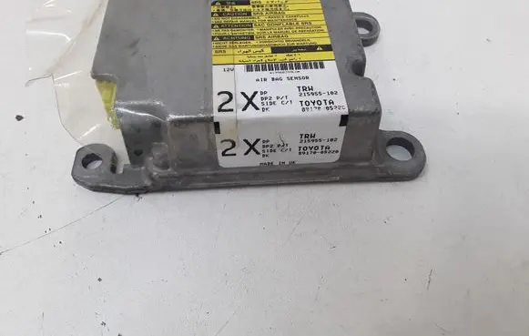 Toyota Avensis T250 Airbag control unit/module 215955102