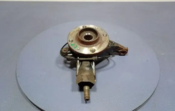 Citroen C4 Grand Picasso Front wheel hub spindle knuckle