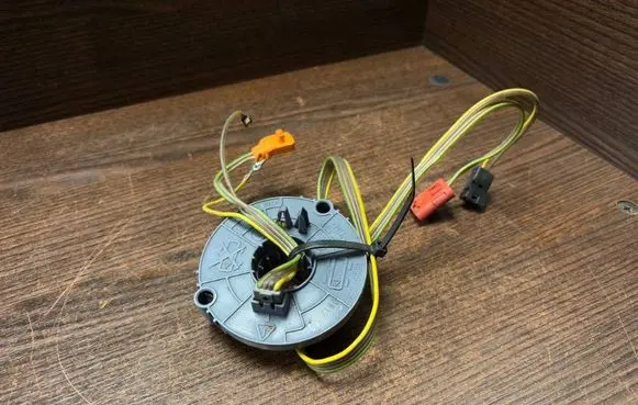 Volkswagen II LT Airbag slip ring squib (SRS ring) 9024600149