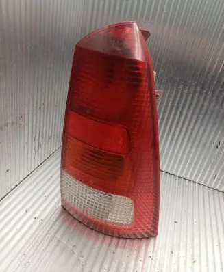 Ford Focus Rear/tail lights XS4X13N004EL