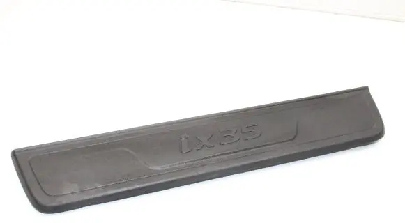 Hyundai ix35 Front sill trim cover 858832Y100