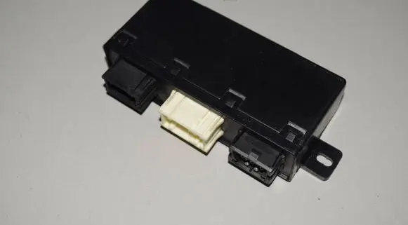 BMW 5 E39 Door control unit/module 6904255