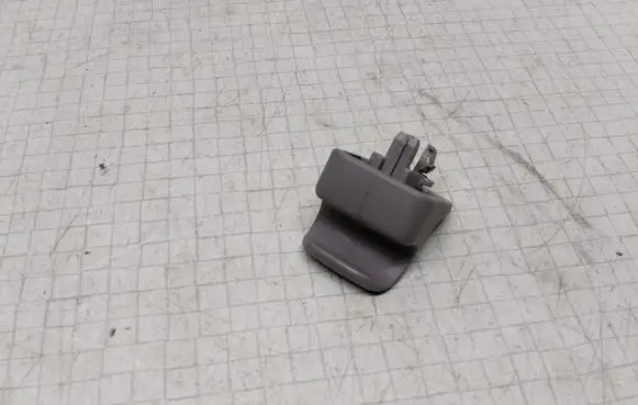 Nissan Almera N16 Sun visor clip/hook/bracket 