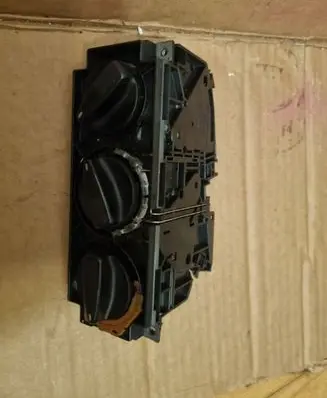 Volkswagen PASSAT B3 Climate control unit