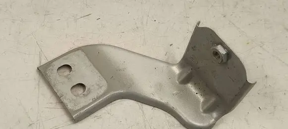 Maserati Grecale Fender mounting bracket 
