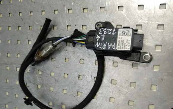 Peugeot Partner Lambda probe sensor 0281006853 9811207180