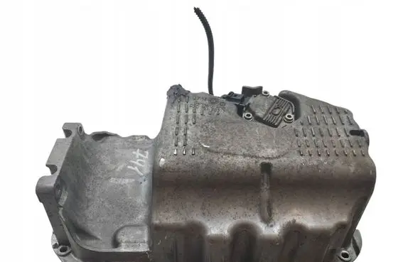 Volkswagen PASSAT B7 Oil sump 03C103603T