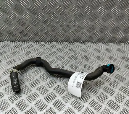 Land Rover Discovery 5 Engine coolant pipe/hose FPLA8K570CA