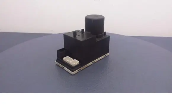 Audi A4 S4 B5 8D Central locking vacuum pump 8L0862257D