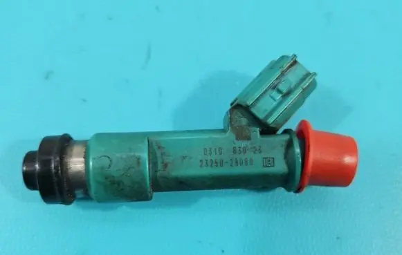 Toyota RAV 4 (XA30) Fuel injector 23250-28080 IMPRK1386114