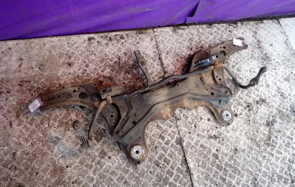 Volkswagen Golf IV Front subframe