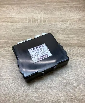 Lexus RX 300 Door control unit/module 8922248010