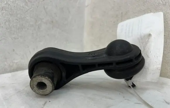 Volkswagen Golf VIII Rear anti-roll bar/stabilizer link 5WA505465A