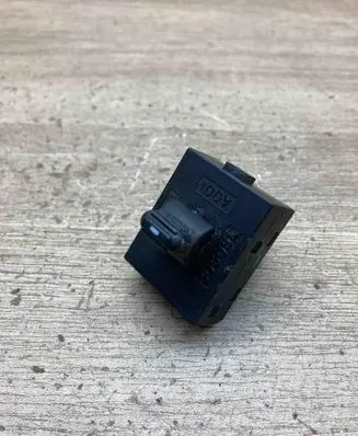 Jeep Grand Cherokee (WJ) Electric window control switch 56042057