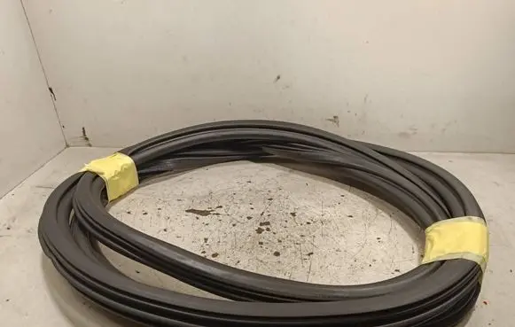 Audi SQ7 Rear door rubber seal (on body)