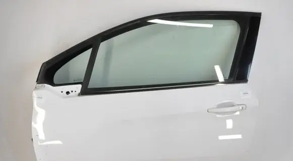 Peugeot 208 I Front door 