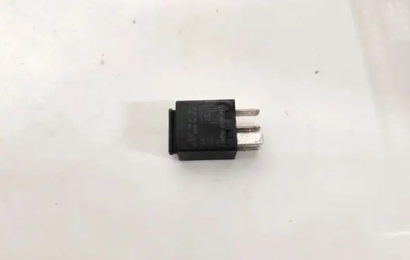 Seat Alhambra (Mk1) Other relay 7m0951253c 95vw10k705ea