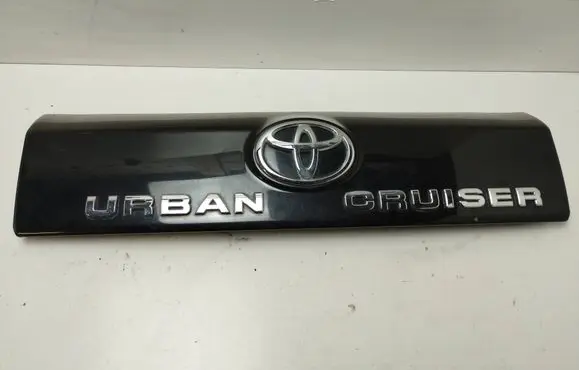 Trunk door license plate light bar