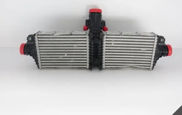 Porsche 911 992 Intercooler radiator 992145805C