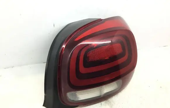 Rear/tail lights