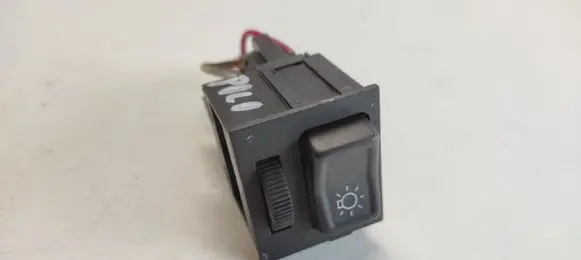 Volkswagen Polo II 86C 2F Light switch 109082