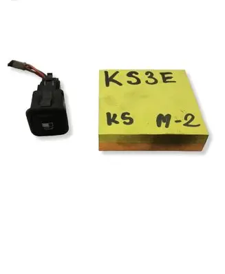 Volkswagen Bora Fuel tank opening switch 3B0959833A