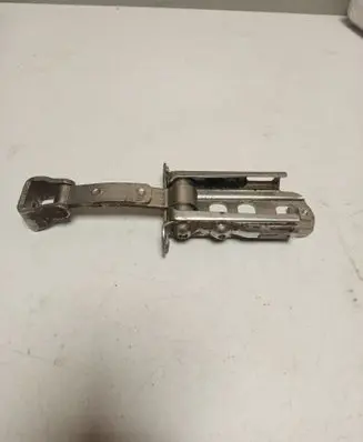 Mercedes-Benz Sprinter W906 Sliding door upper roller guide/hinge A9067200516 9067200516