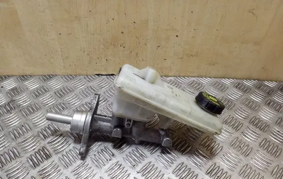 Renault Trafic II (X83) Master brake cylinder 32067008C