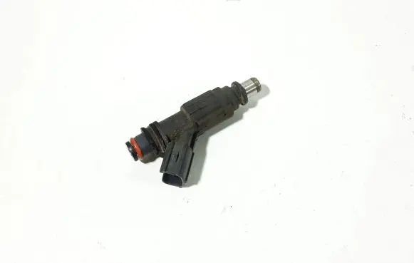 Toyota Corolla E120 E130 Fuel injector 232500D030 0280156019