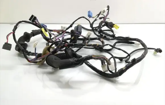 Mitsubishi Outlander Front door wiring loom/harness boot 