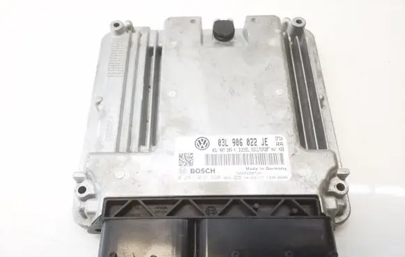 Volkswagen Multivan T5 Engine control unit/module 03L906022JE 0281016538