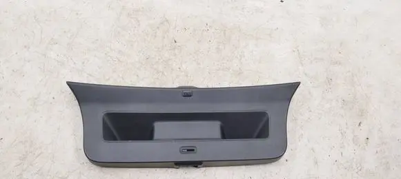Volkswagen Polo V 6R Tailgate trim 6R6867601A 634200000
