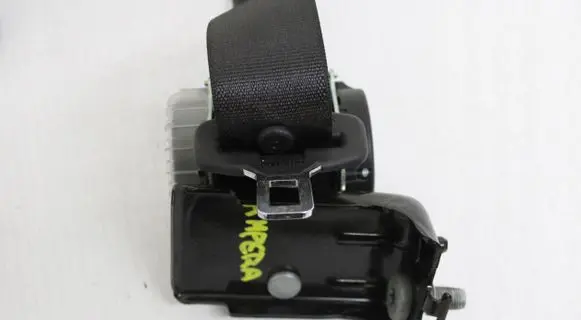 Opel Adam Rear seatbelt